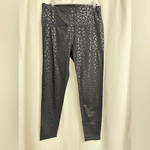 Black High Waist Legging In Leopard Shine
